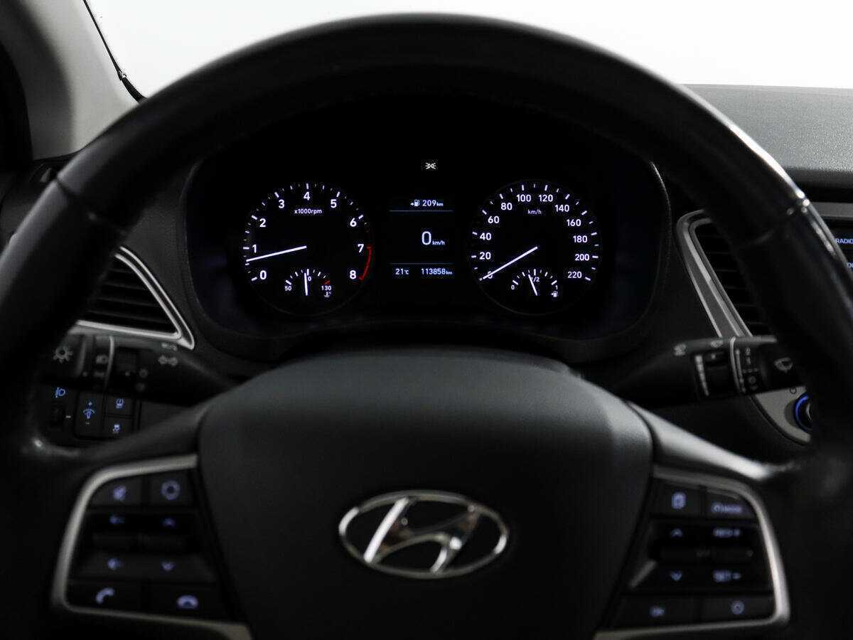 Hyundai Solaris с пробегом — 2019 год. Фото: #15