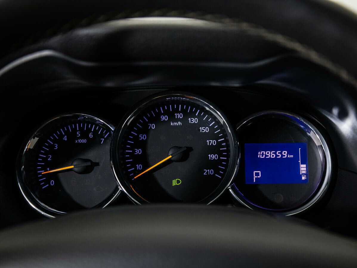 Renault Duster с пробегом — 2017 год. Фото: #11