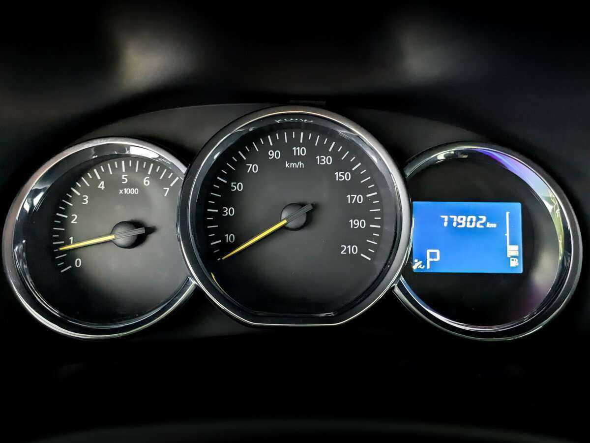 Renault Logan с пробегом — 2017 год. Фото: #10