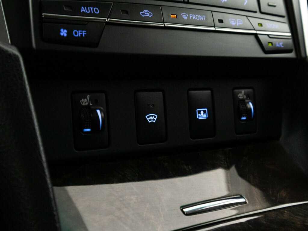 Toyota Camry с пробегом — 2016 год. Фото: #17