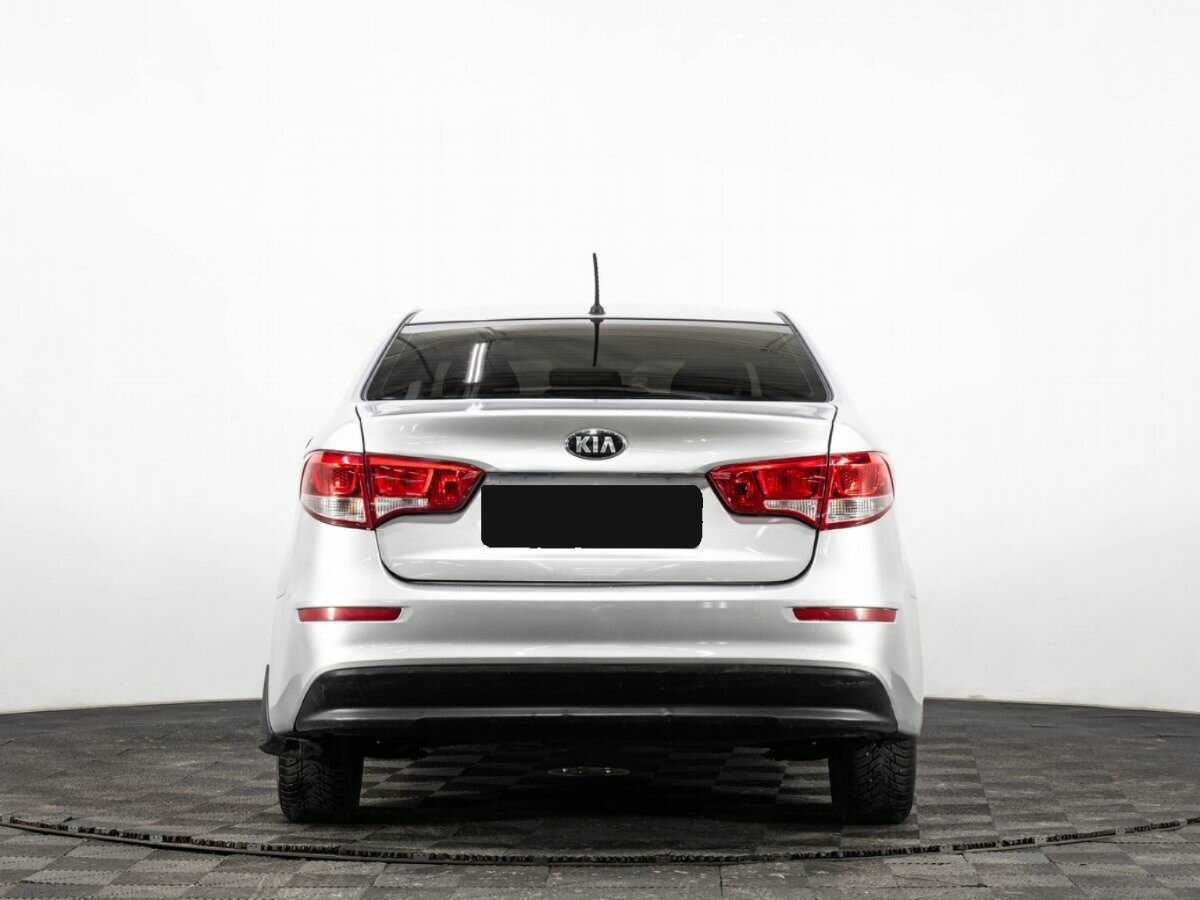 Kia Rio с пробегом — 2015 год. Фото: #4