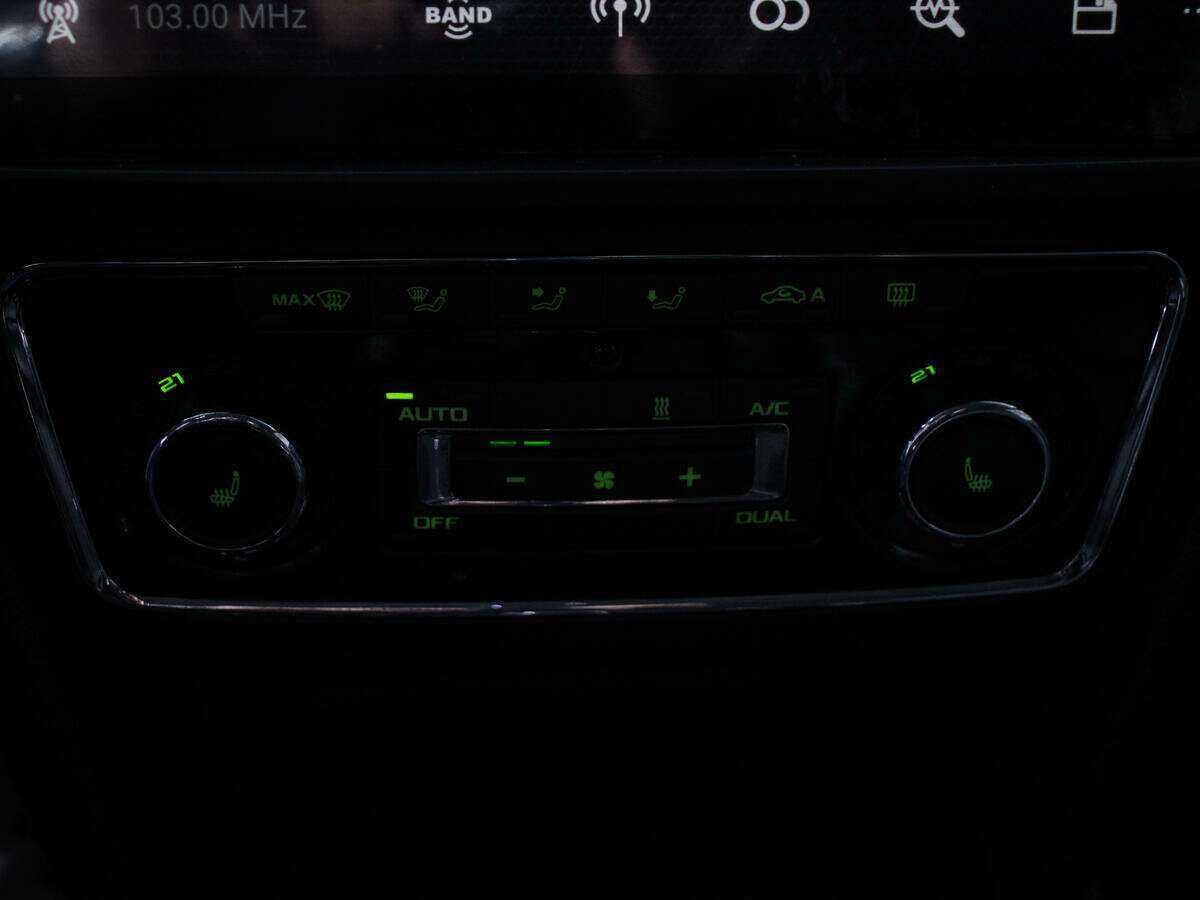 Skoda Superb с пробегом — 2014 год. Фото: #17