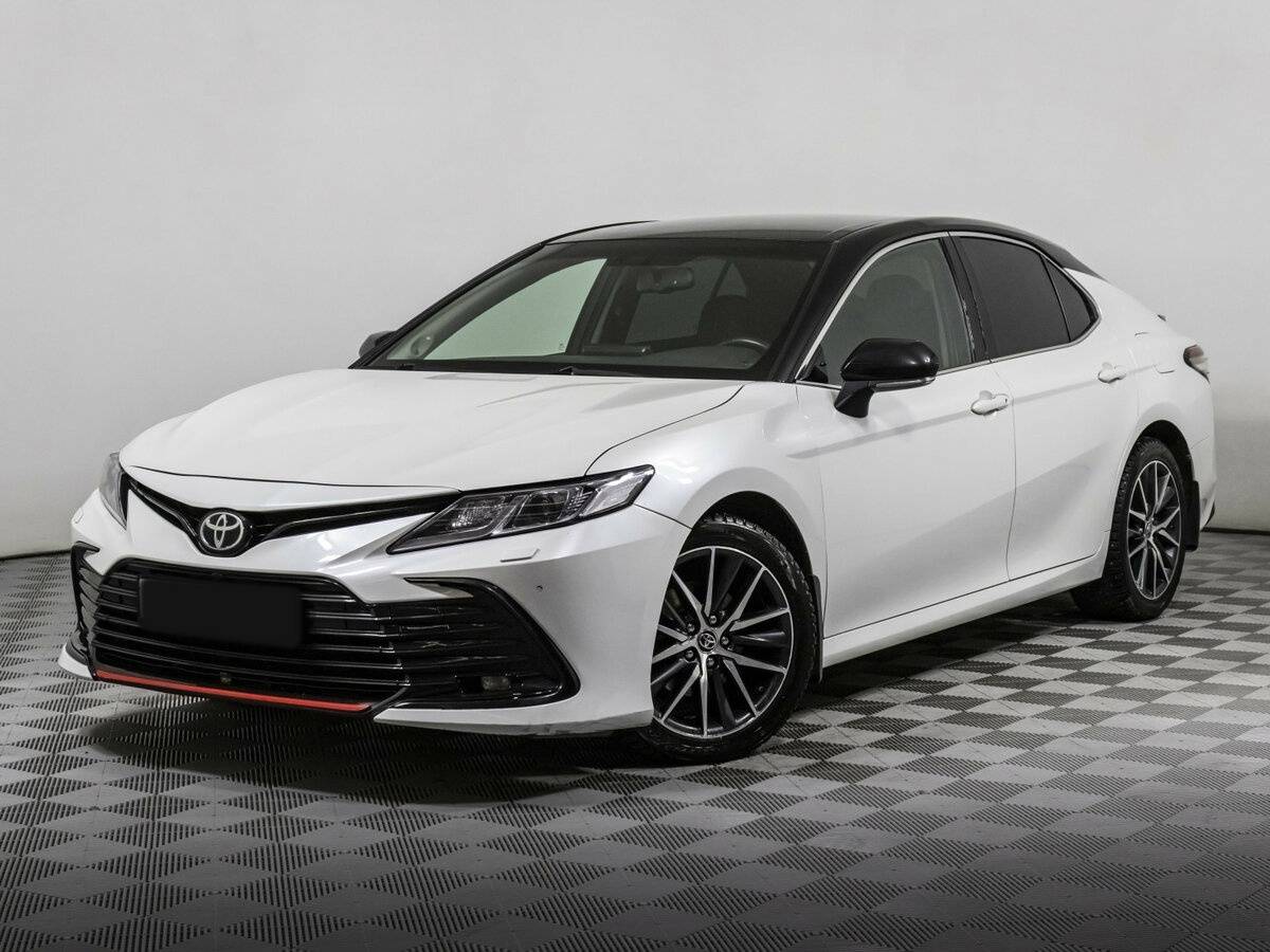 Toyota Camry с пробегом — 2021 год. Посмотреть фото