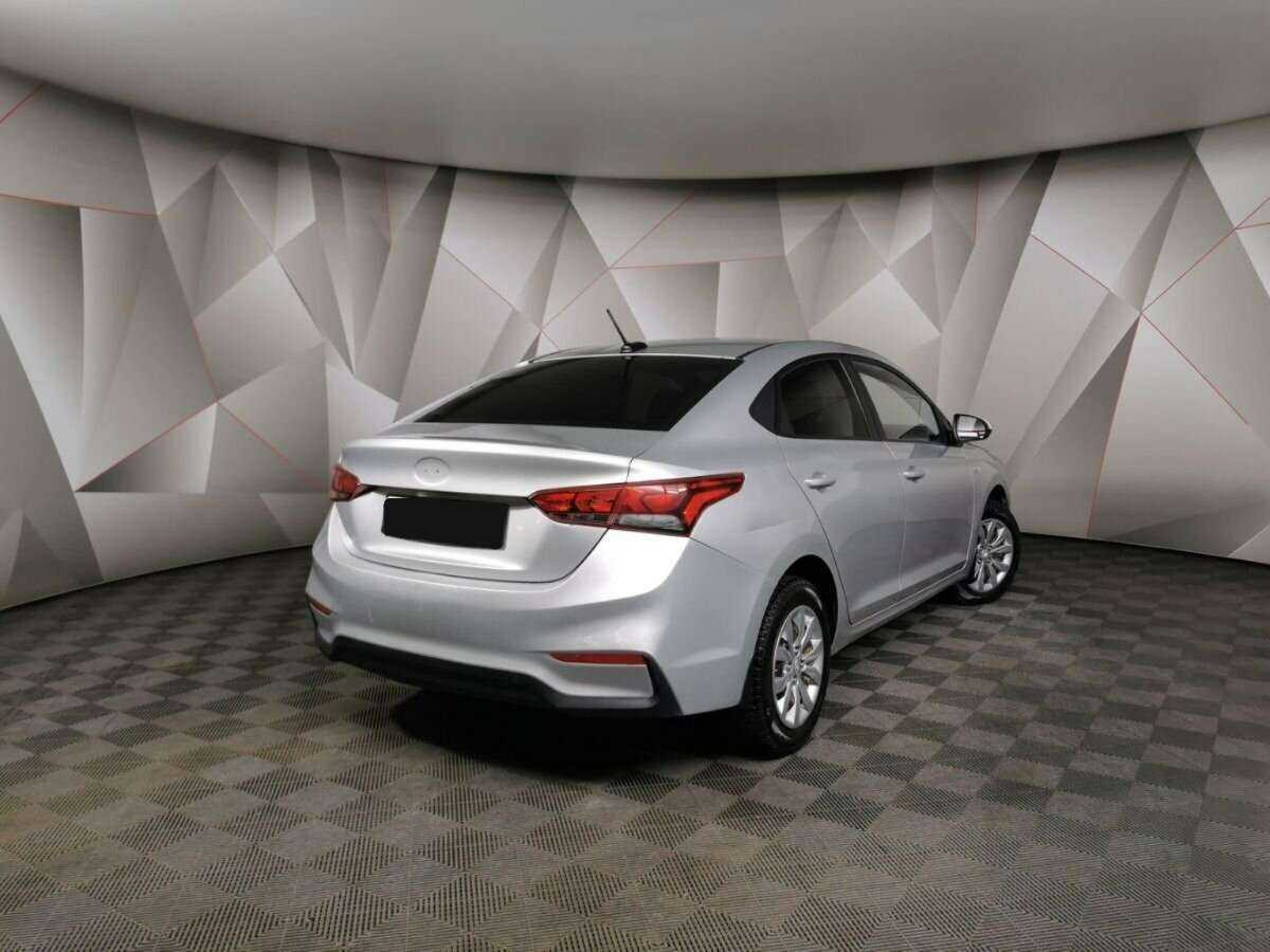 Hyundai Solaris с пробегом — 2018 год. Фото: #1