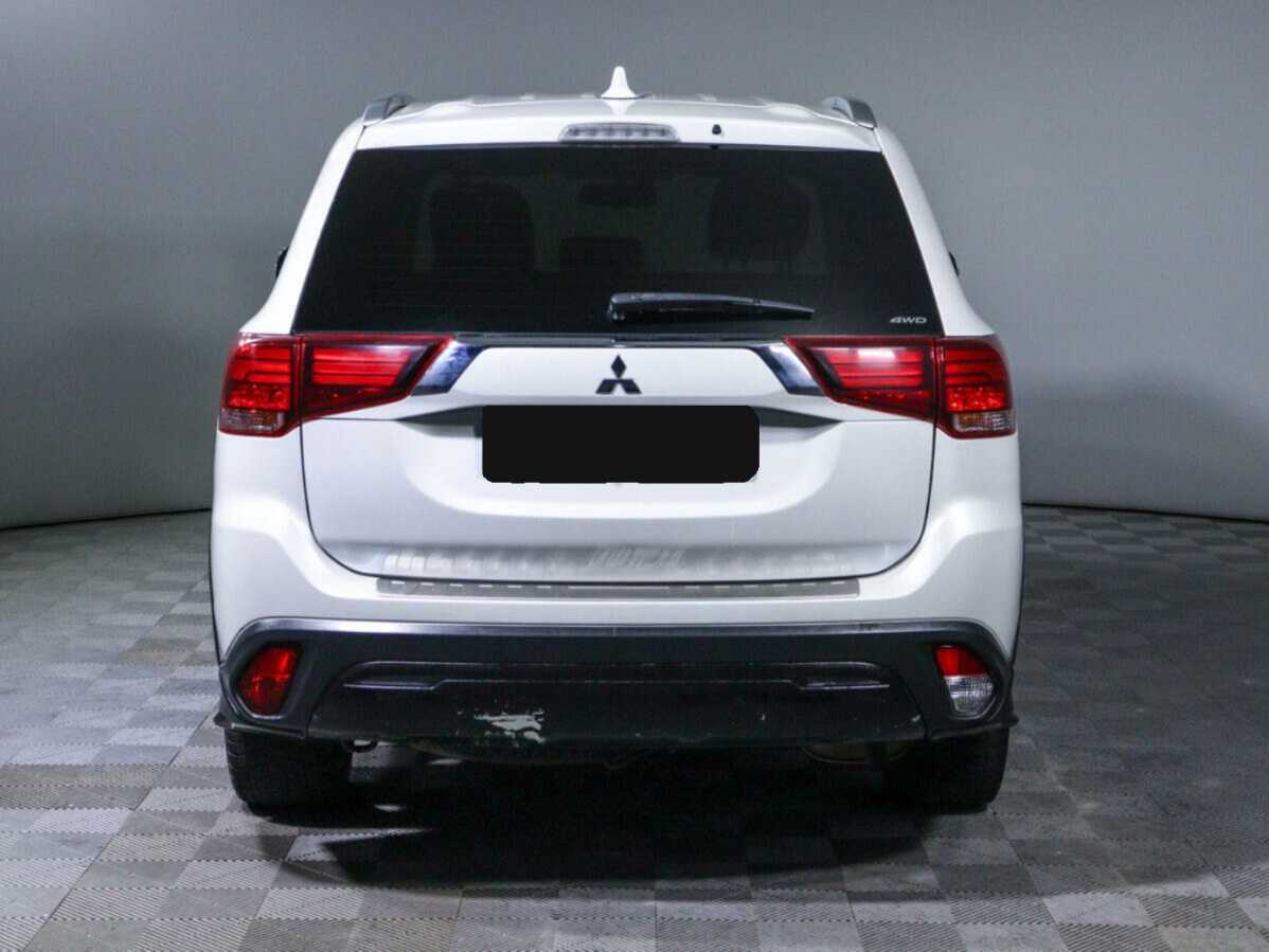 Mitsubishi Outlander с пробегом — 2019 год. Фото: #5