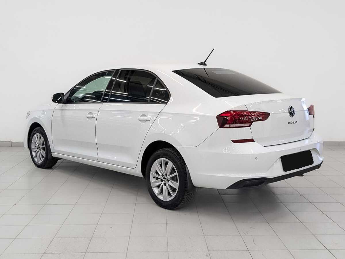 Volkswagen Polo с пробегом — 2021 год. Фото: #6