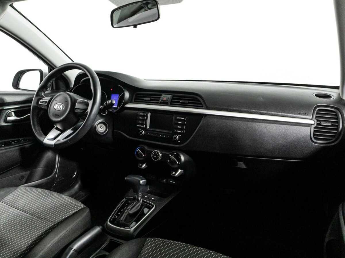 Kia Rio с пробегом — 2020 год. Фото: #8