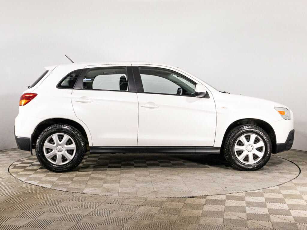 Mitsubishi ASX с пробегом — 2012 год. Фото: #3