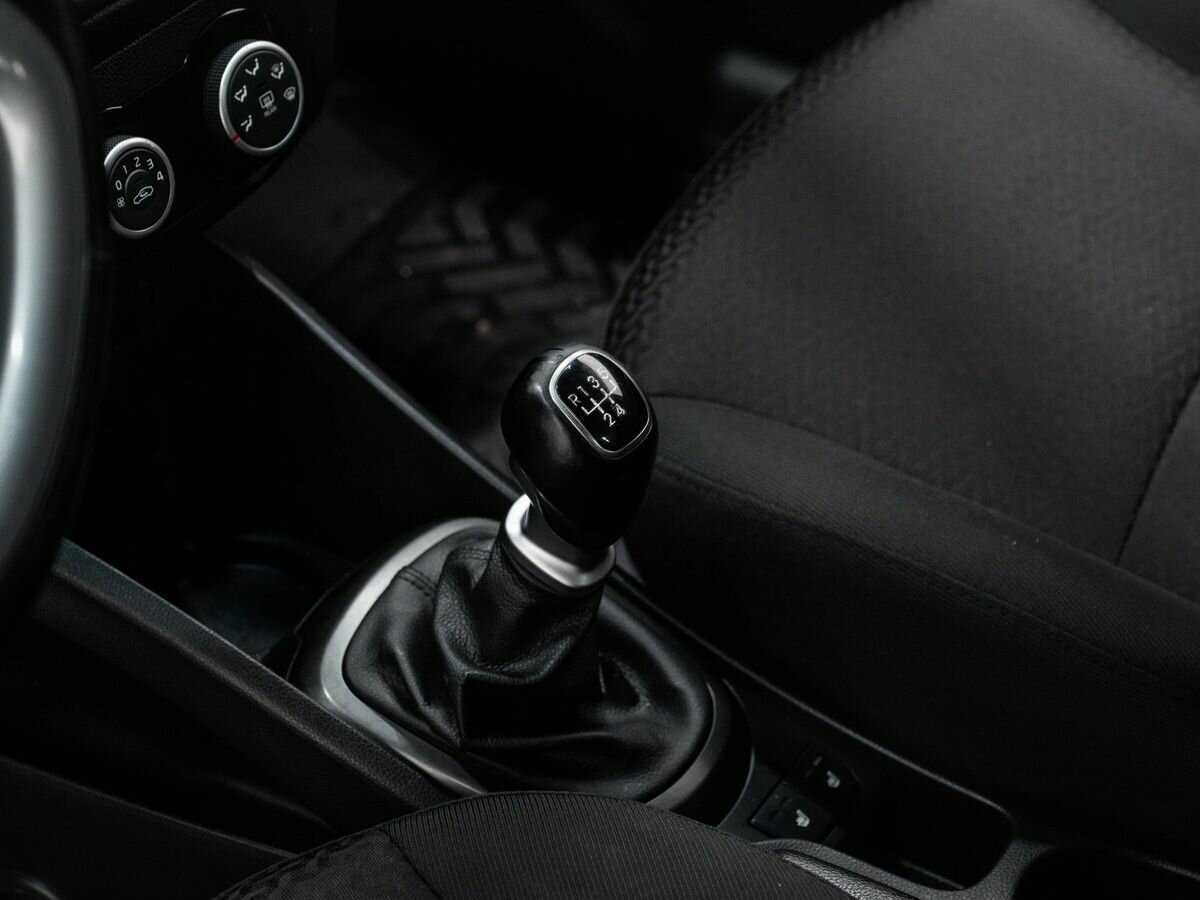 Kia Rio с пробегом — 2016 год. Фото: #15