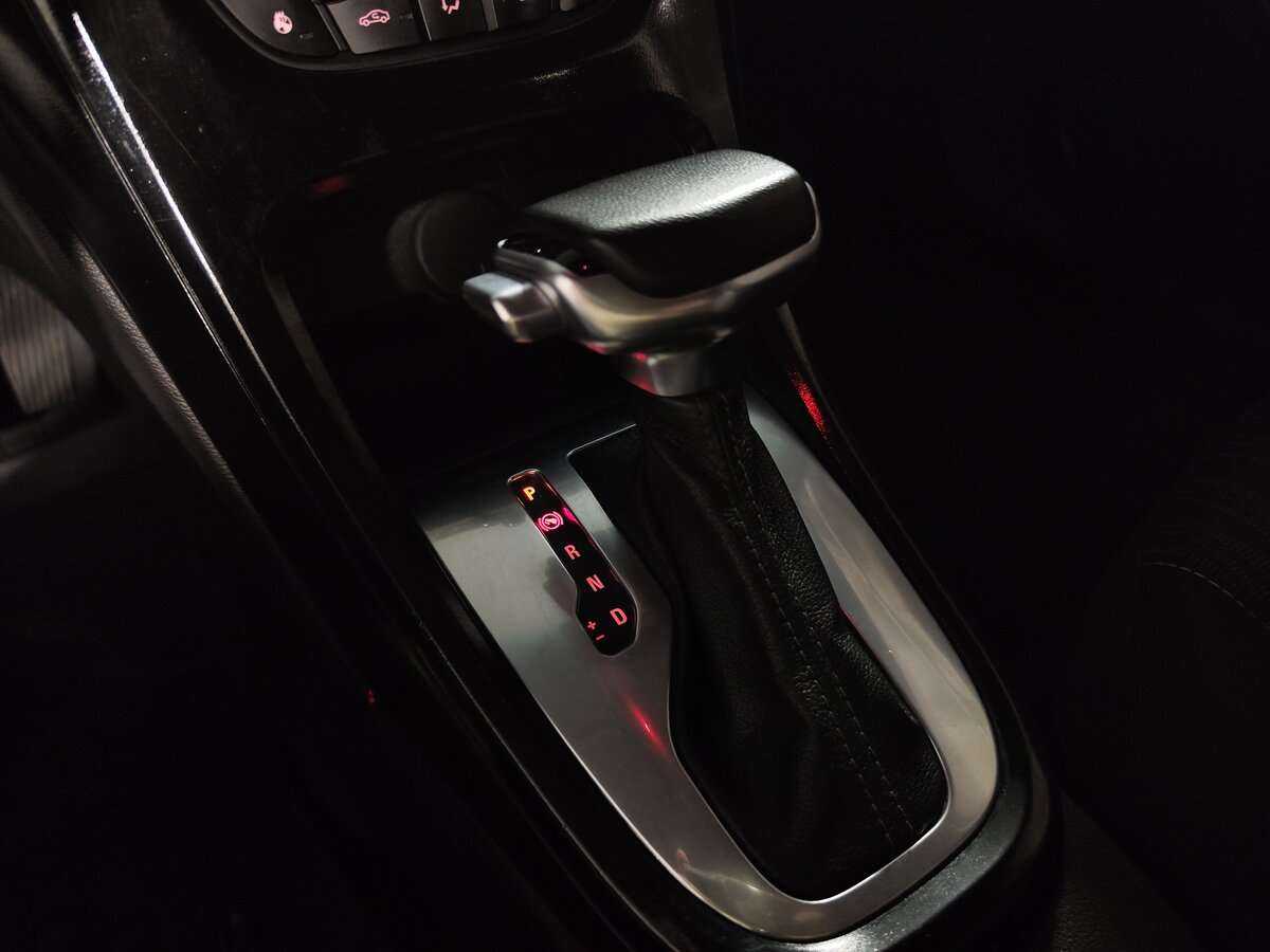 Opel Astra с пробегом — 2012 год. Фото: #13