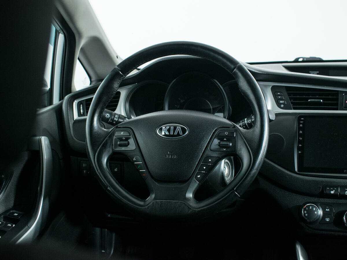 Kia Ceed с пробегом — 2016 год. Фото: #11