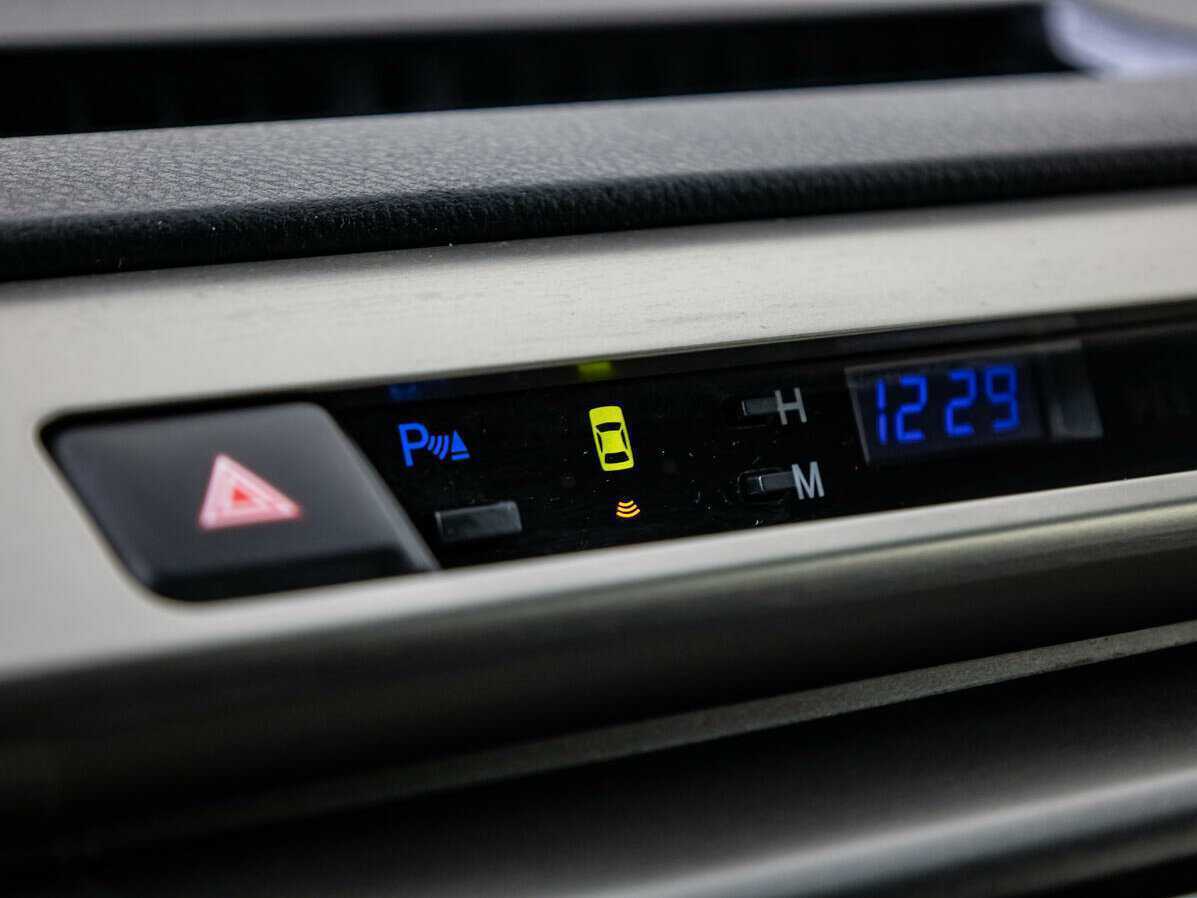 Toyota RAV4 с пробегом — 2013 год. Фото: #13