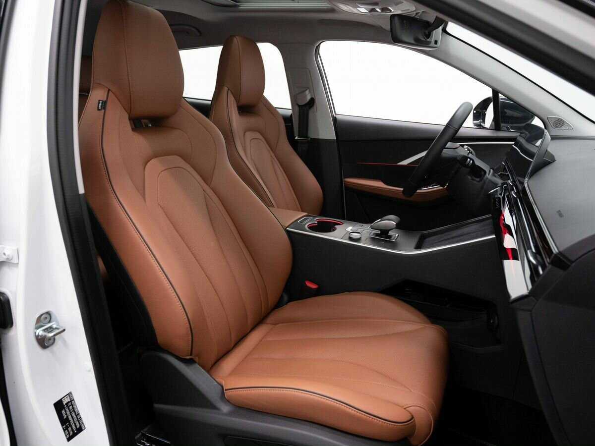 OMODA C5 с пробегом — 2023 год. Фото: #13