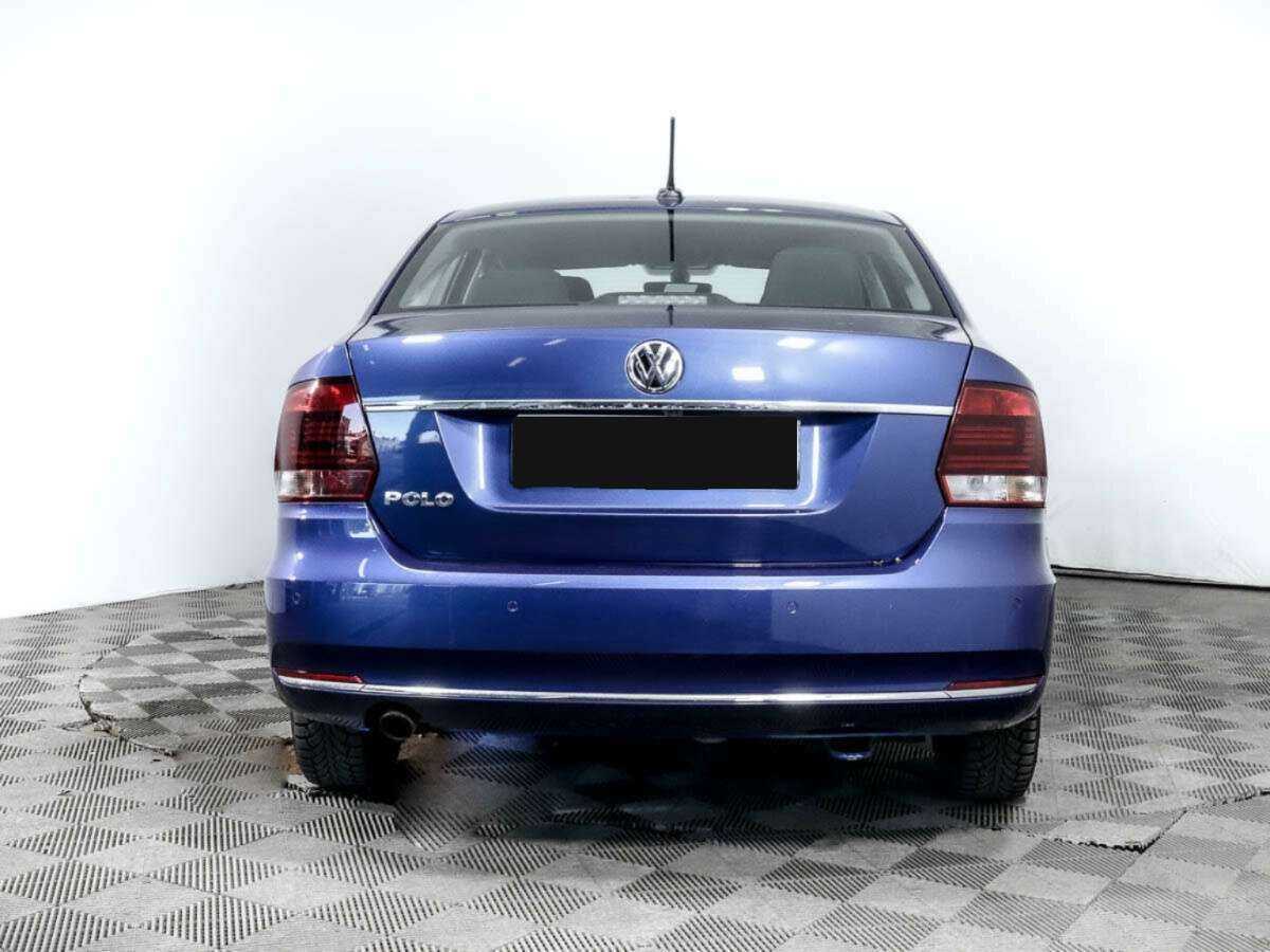 Volkswagen Polo с пробегом — 2018 год. Фото: #4