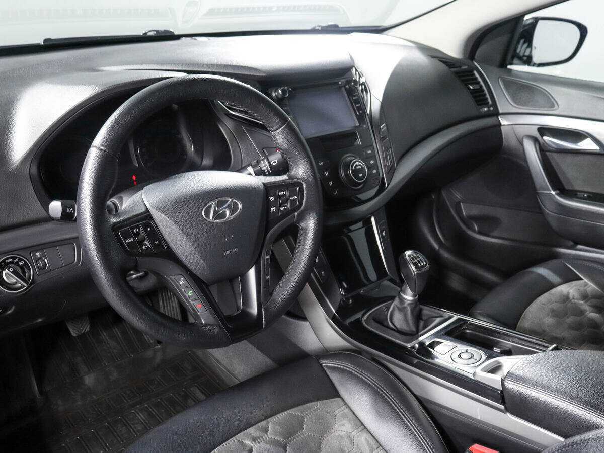 Hyundai i40 с пробегом — 2013 год. Фото: #13