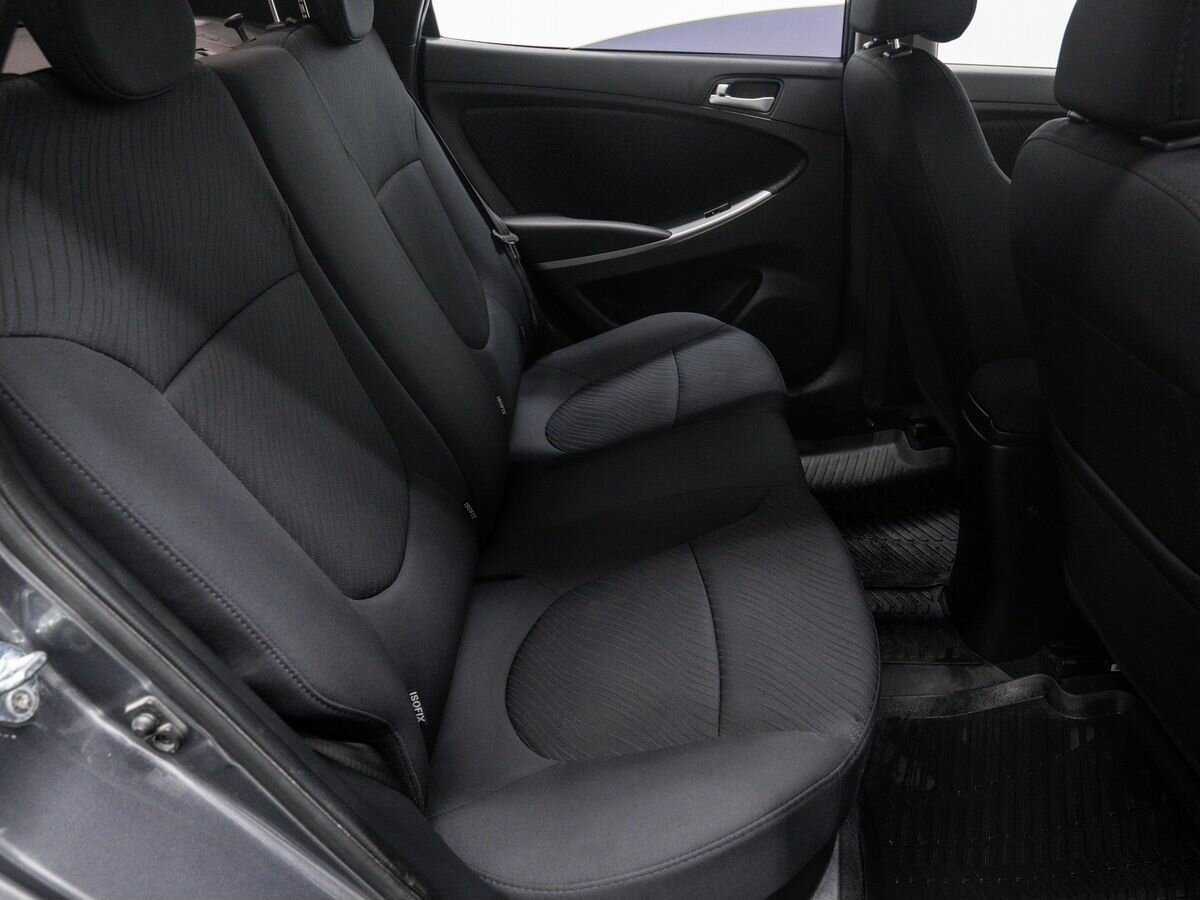 Hyundai Solaris с пробегом — 2016 год. Фото: #9