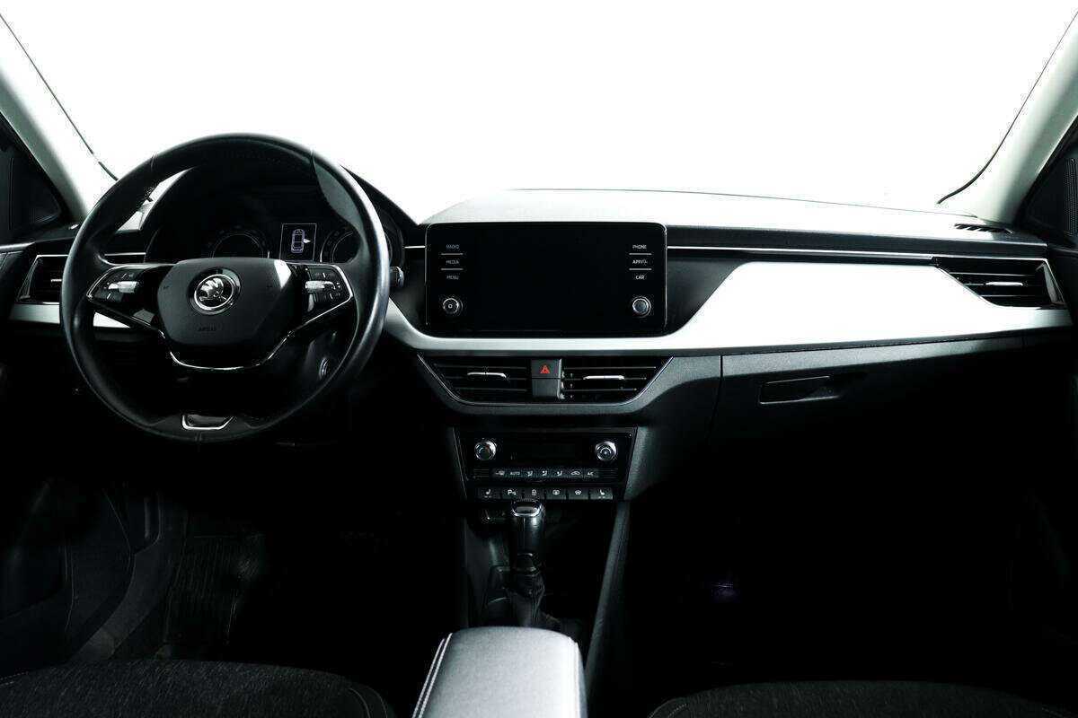 Skoda Rapid с пробегом — 2020 год. Фото: #9