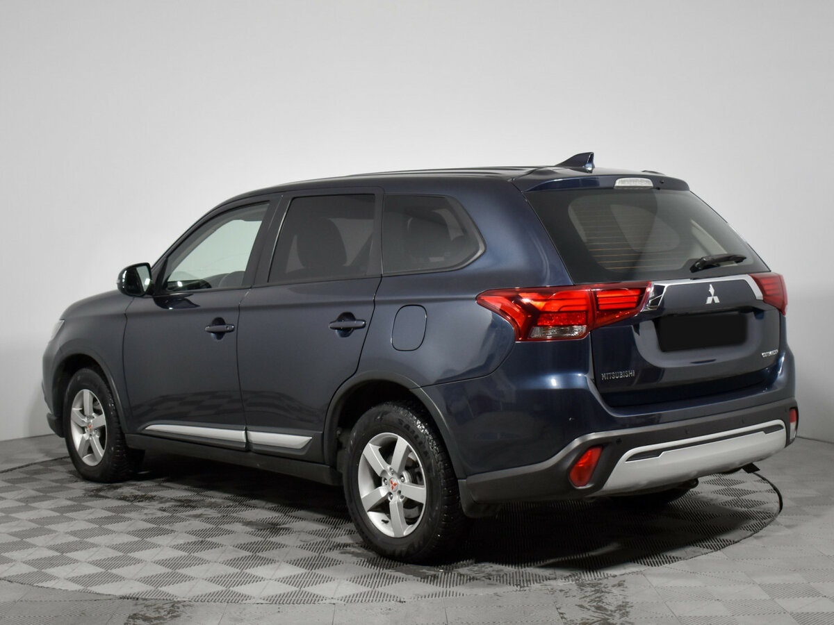 Mitsubishi Outlander с пробегом — 2019 год. Фото: #6