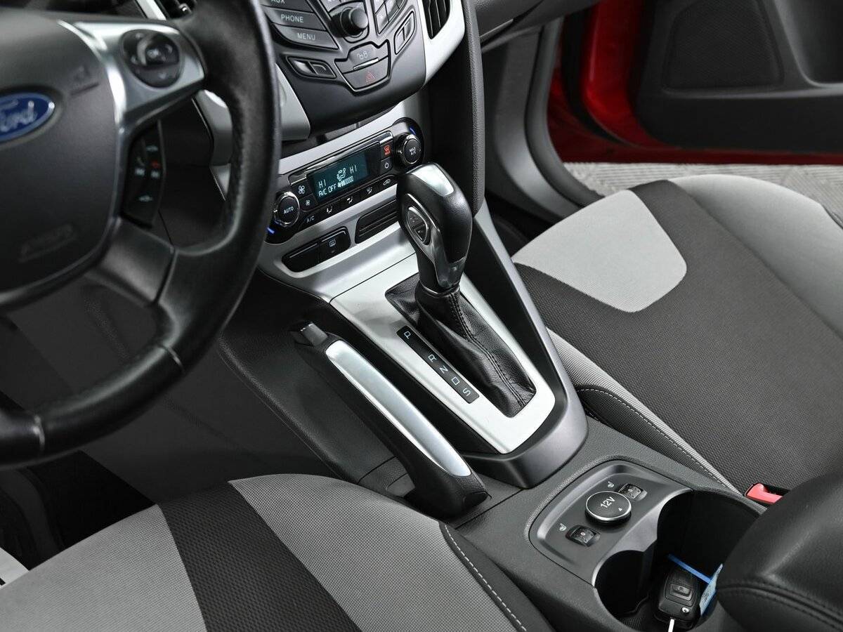 Ford Focus с пробегом — 2012 год. Фото: #9