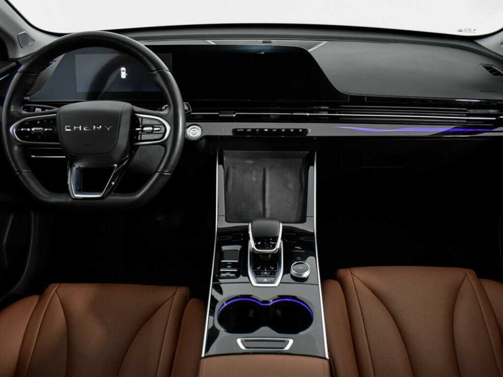 OMODA C5 с пробегом — 2023 год. Фото: #13