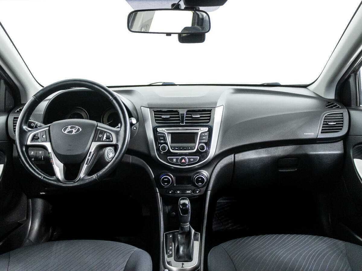Hyundai Solaris с пробегом — 2016 год. Фото: #12
