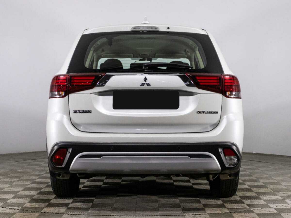 Mitsubishi Outlander с пробегом — 2020 год. Фото: #5