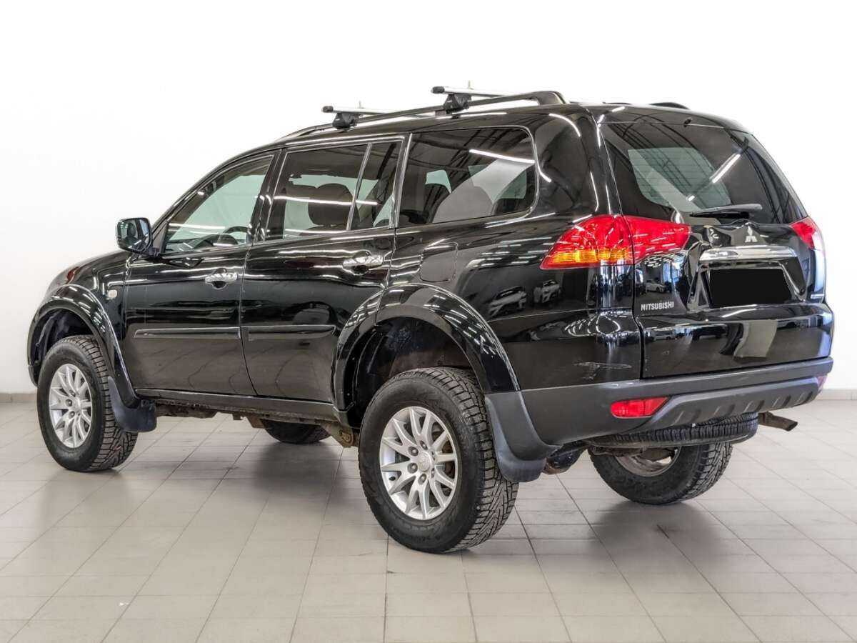 Mitsubishi Pajero Sport с пробегом — 2012 год. Фото: #6