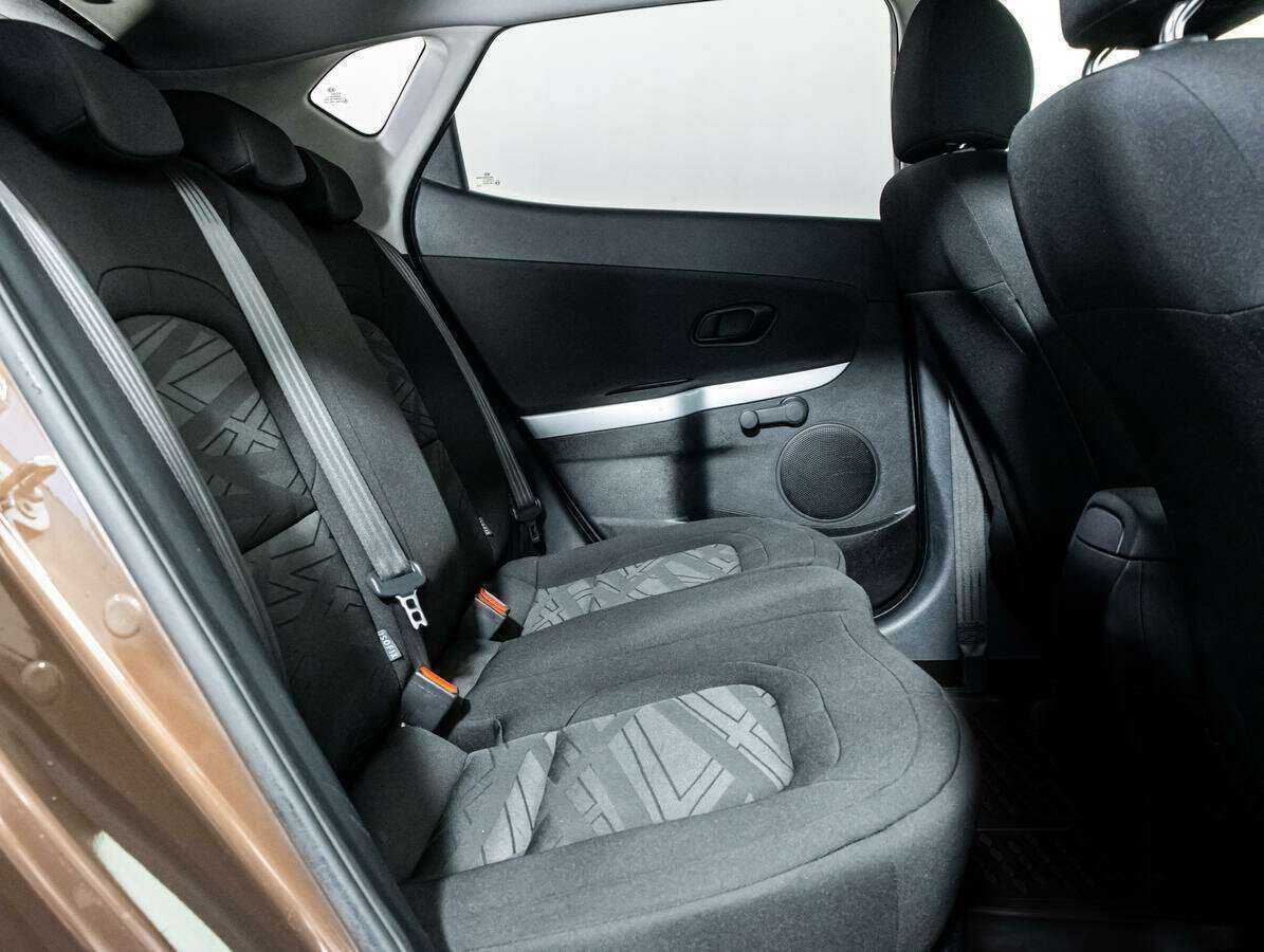 Kia Ceed с пробегом — 2015 год. Фото: #13