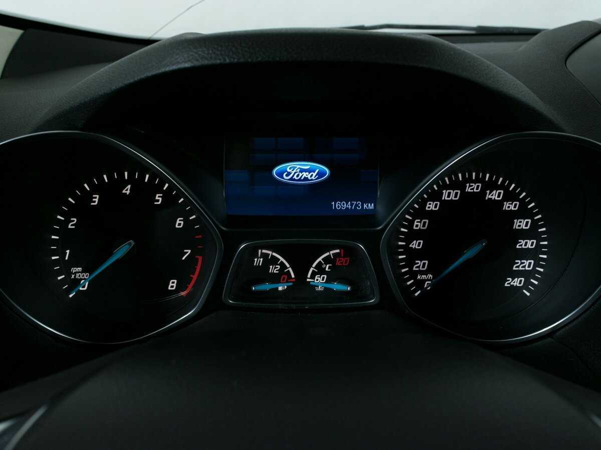 Ford Kuga с пробегом — 2016 год. Фото: #8