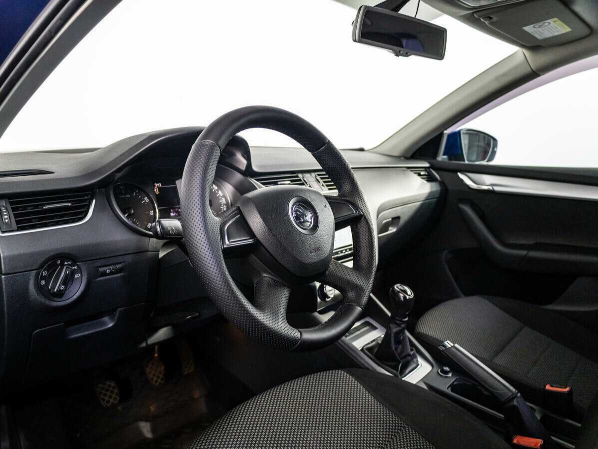 Skoda Octavia с пробегом — 2013 год. Фото: #8
