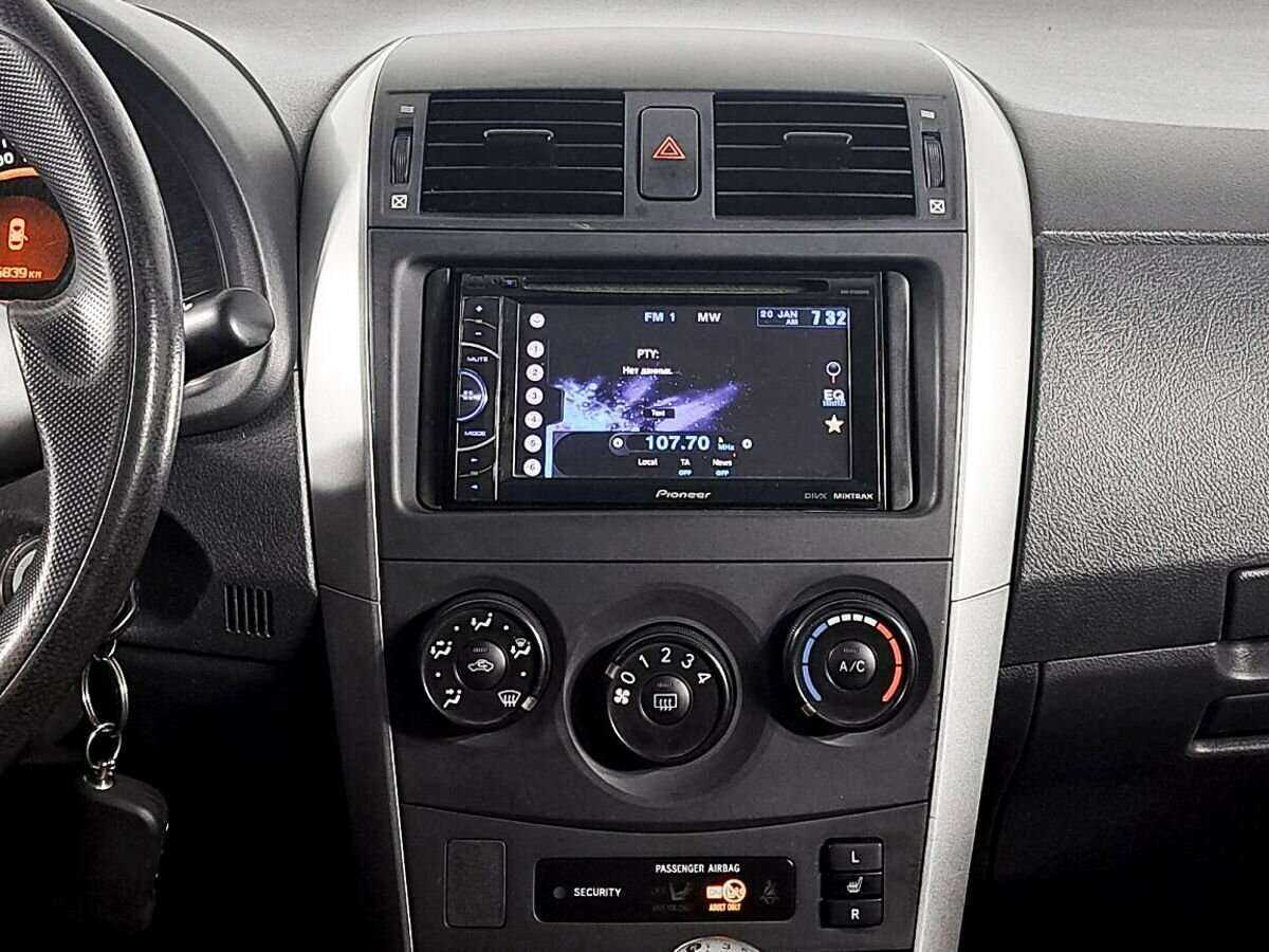 Toyota Corolla с пробегом — 2012 год. Фото: #12