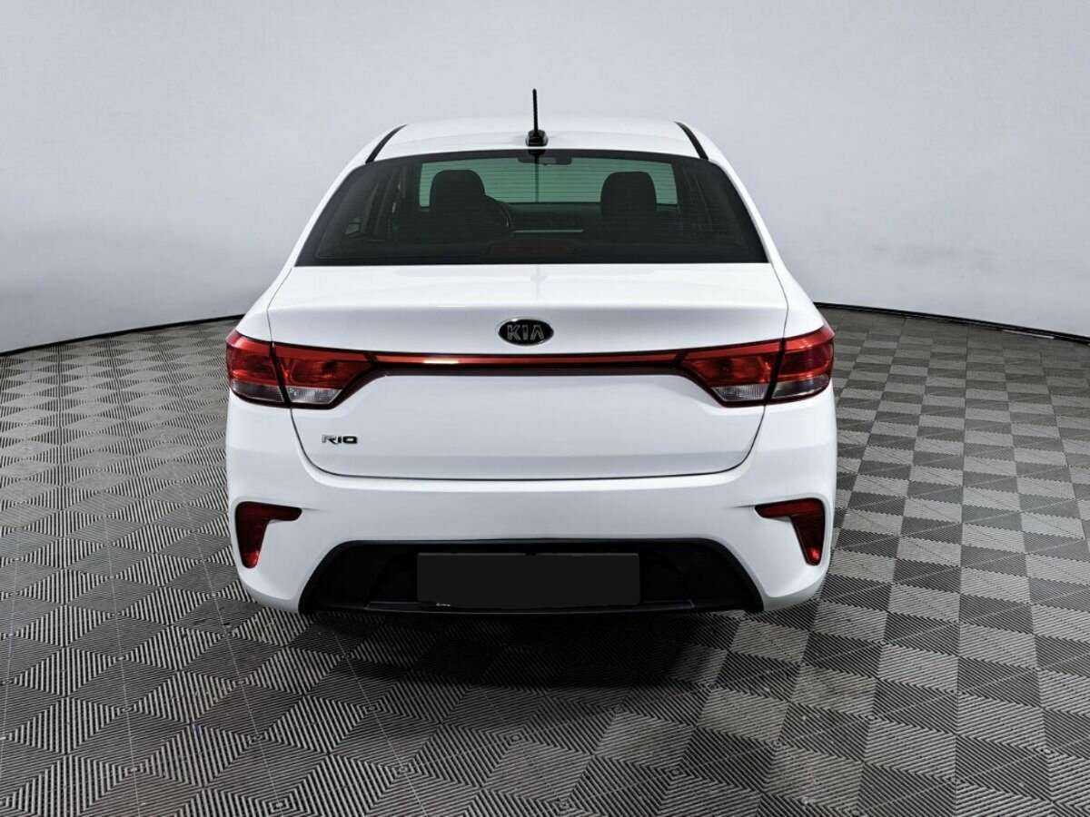 Kia Rio с пробегом — 2019 год. Фото: #5