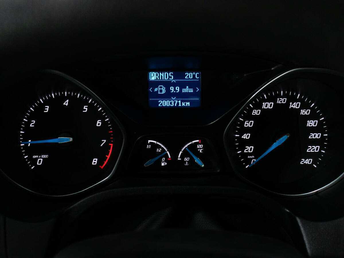 Ford Focus с пробегом — 2012 год. Фото: #11