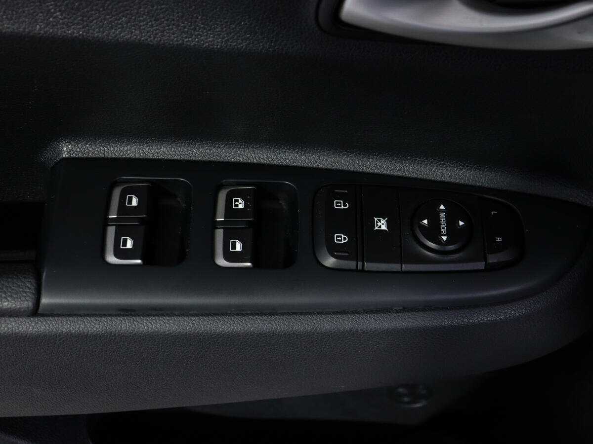 Kia Rio с пробегом — 2020 год. Фото: #16