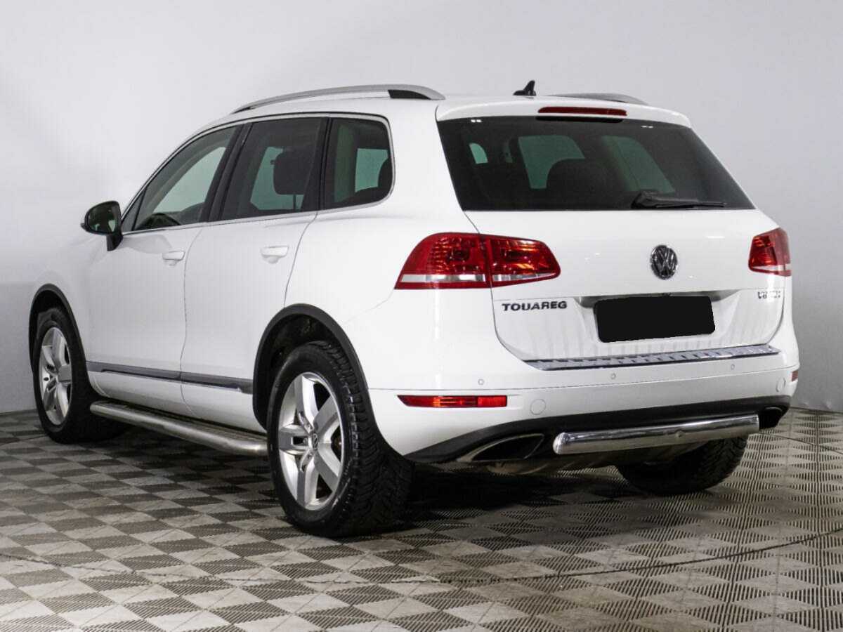 Volkswagen Touareg с пробегом — 2013 год. Фото: #6