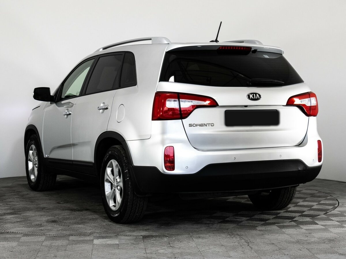 Kia Sorento с пробегом — 2014 год. Фото: #5
