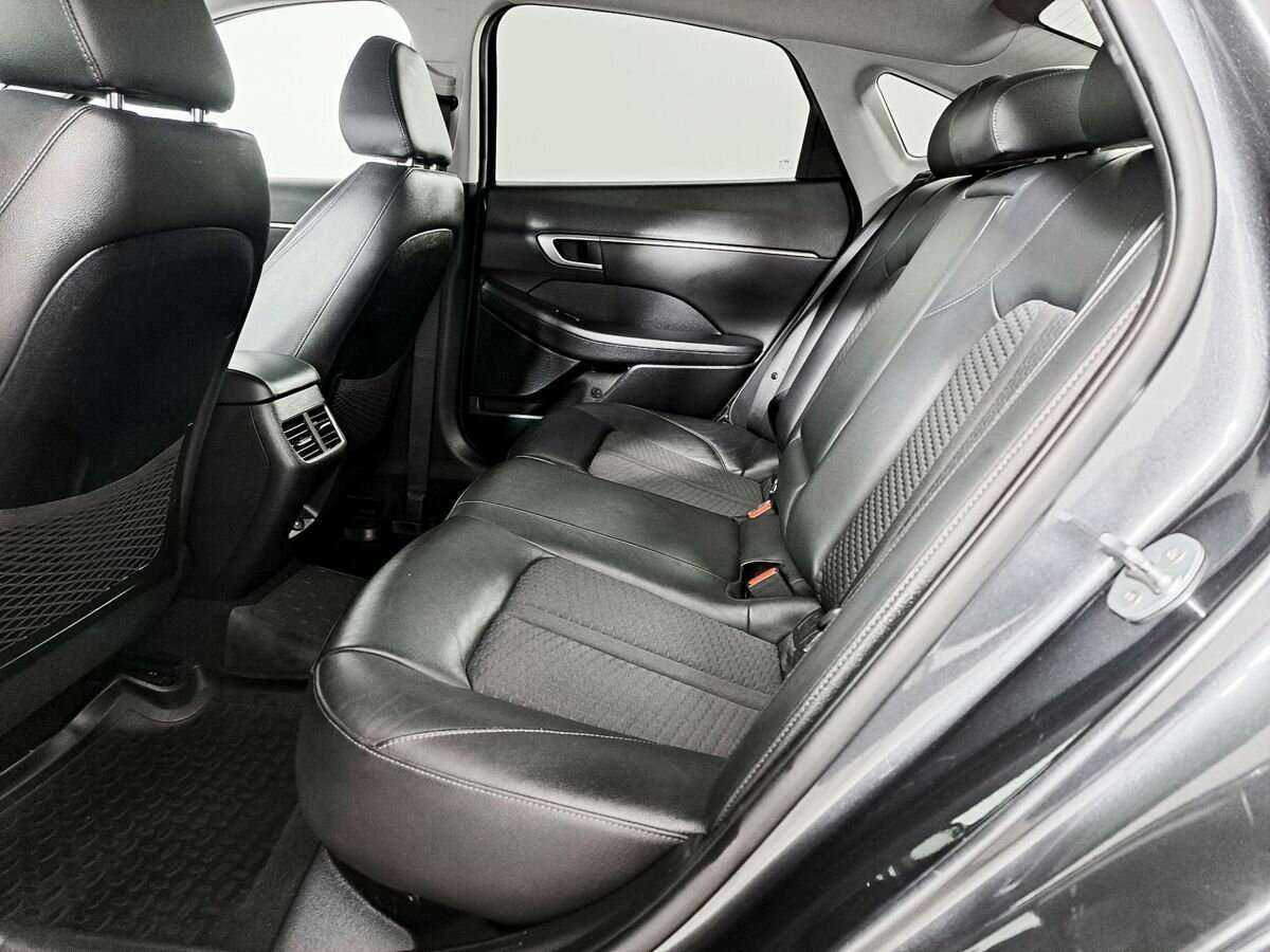 Hyundai Sonata с пробегом — 2020 год. Фото: #9