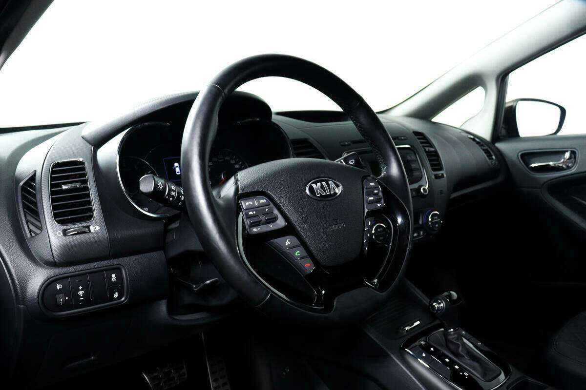Kia Cerato с пробегом — 2019 год. Фото: #11