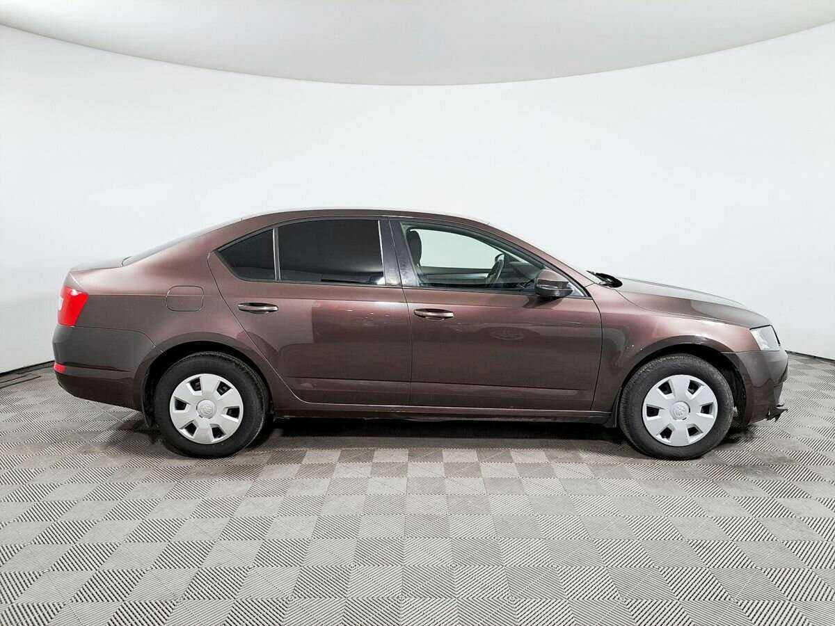 Skoda Octavia с пробегом — 2014 год. Фото: #3