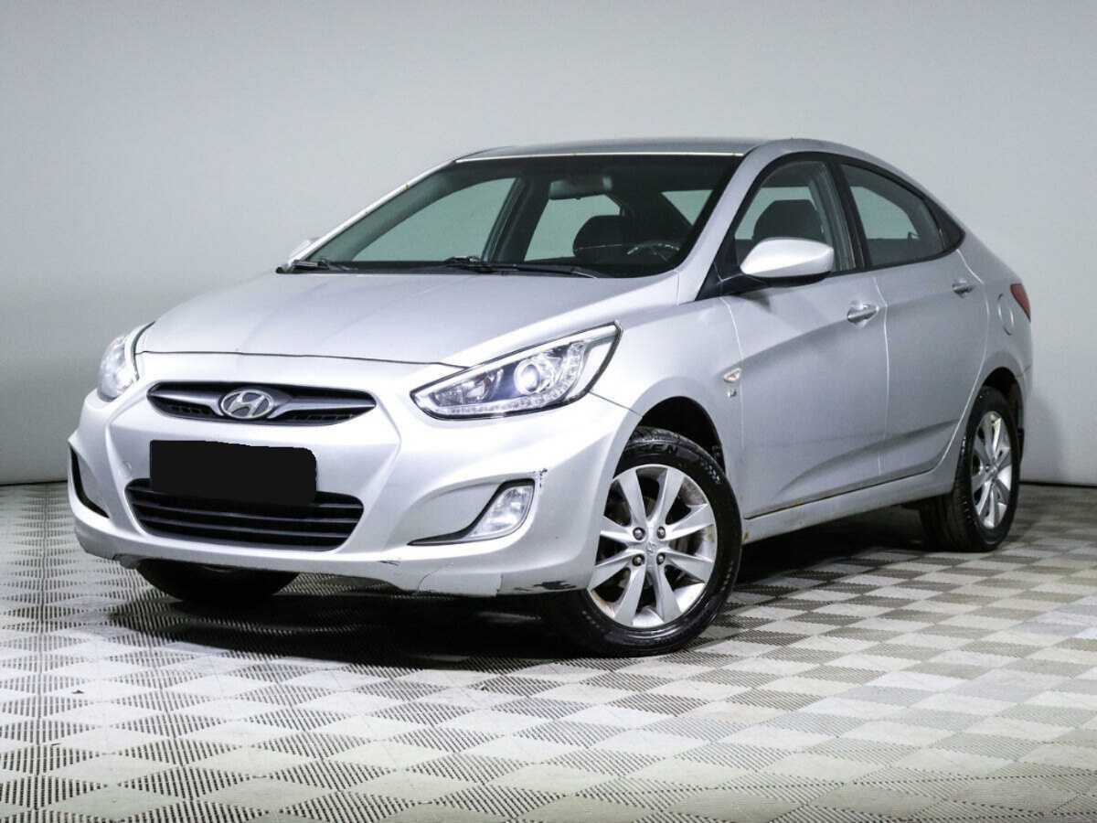 Hyundai Solaris с пробегом — 2013 год. Посмотреть фото