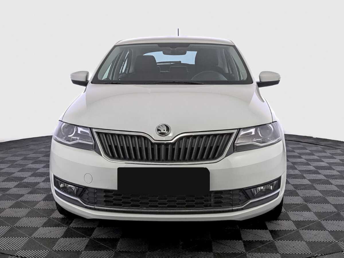 Skoda Rapid с пробегом — 2018 год. Фото: #1