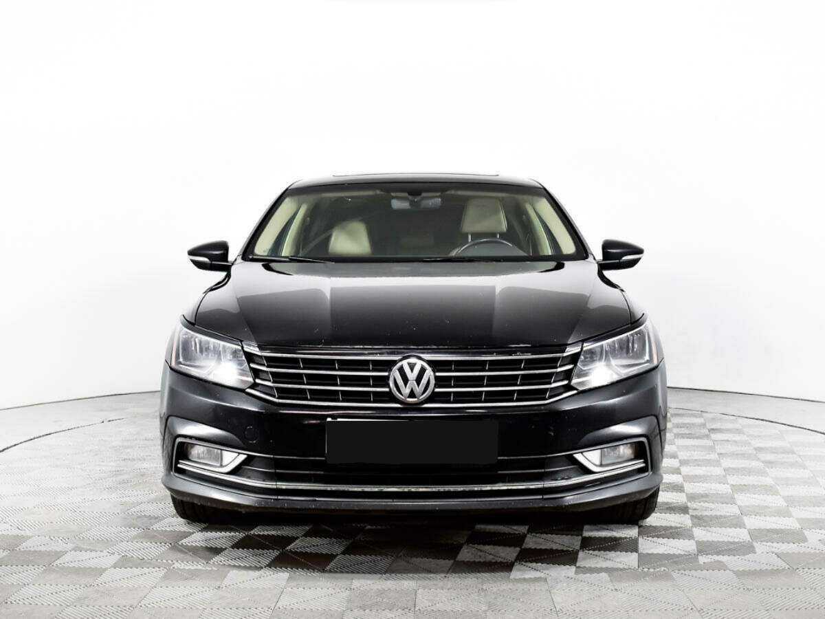 Volkswagen Passat с пробегом — 2016 год. Фото: #1