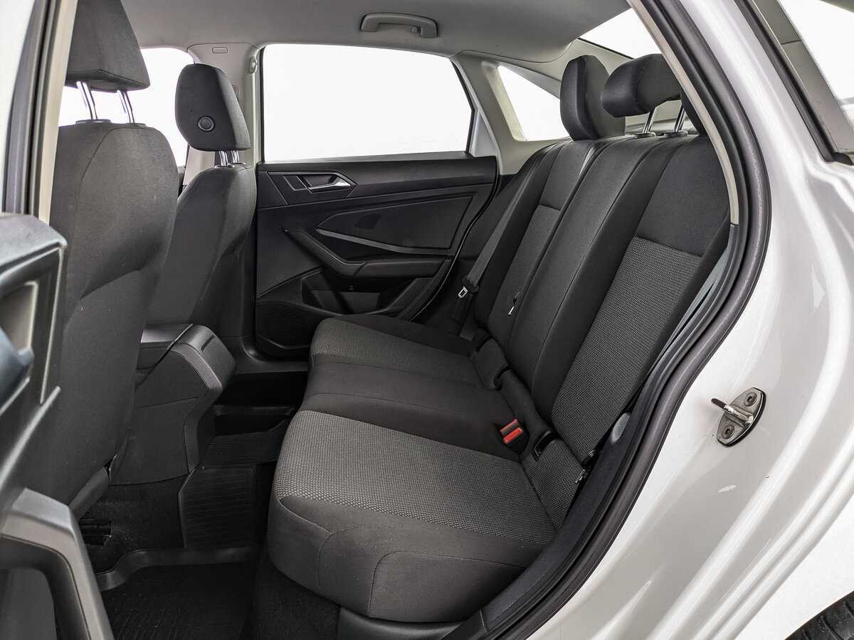 Volkswagen Jetta с пробегом — 2020 год. Фото: #13