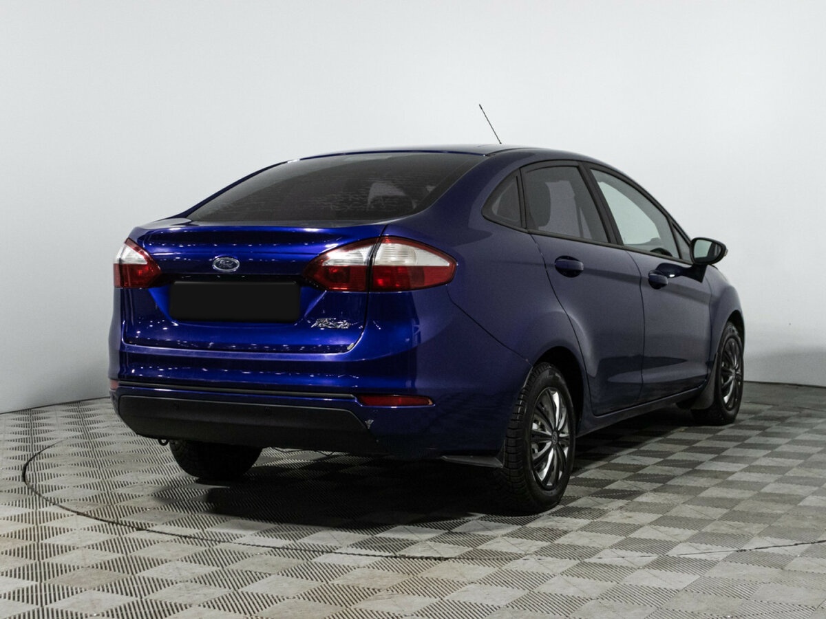 Ford Fiesta с пробегом — 2015 год. Фото: #4