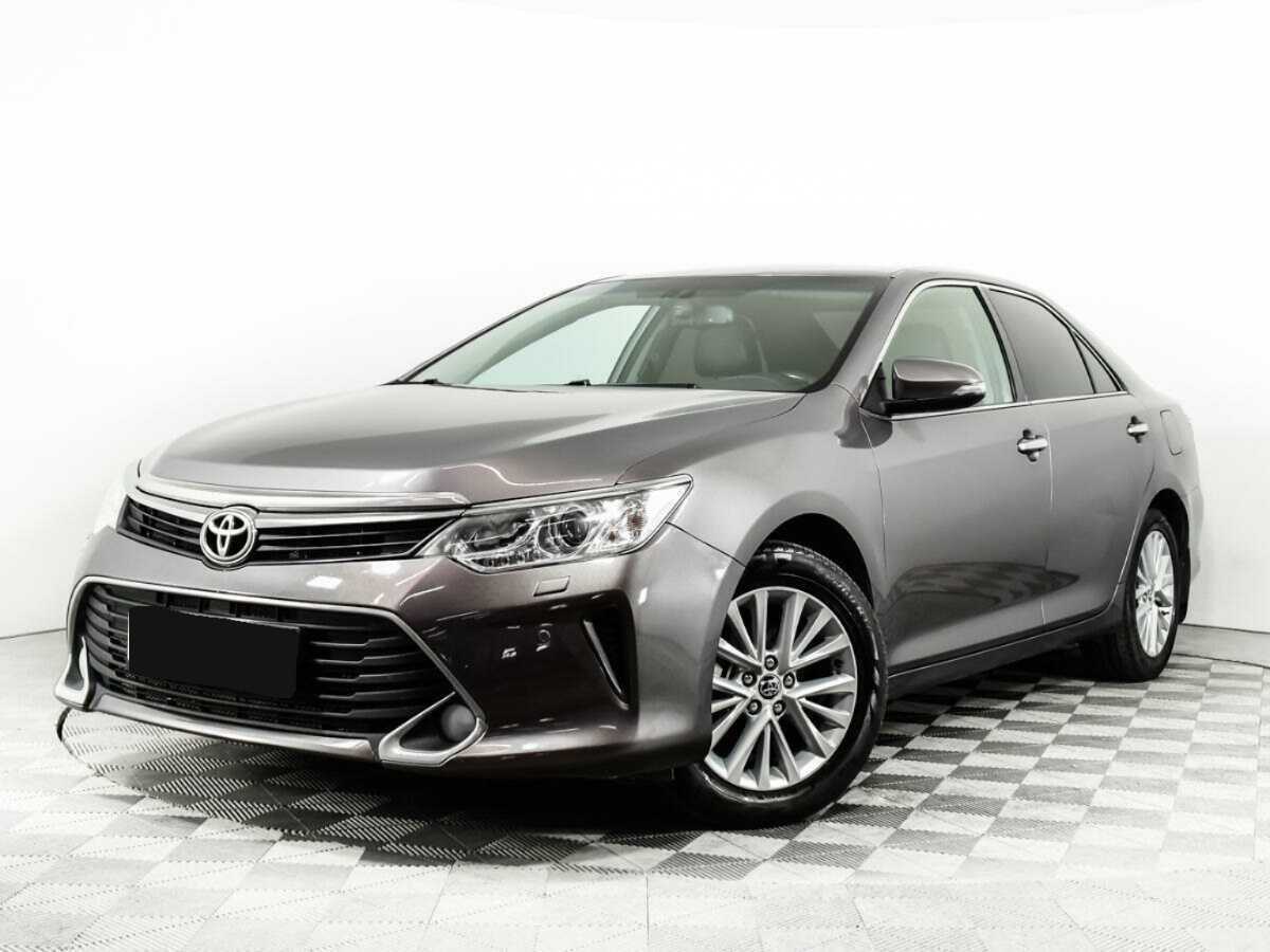 Toyota Camry с пробегом — 2016 год. Посмотреть фото