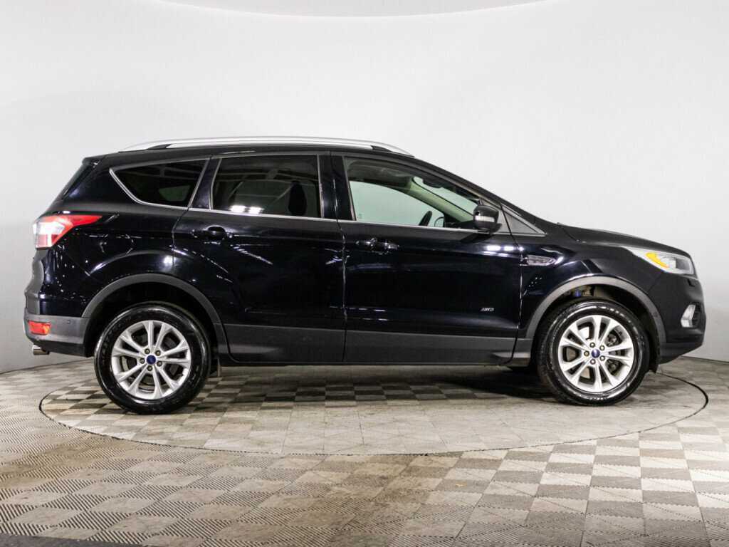 Ford Kuga с пробегом — 2017 год. Фото: #3