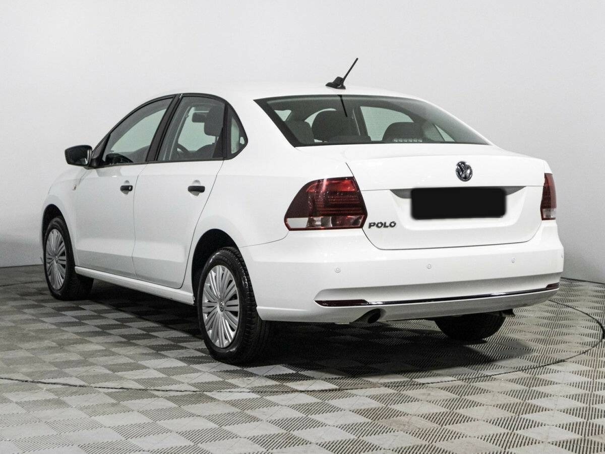 Volkswagen Polo с пробегом — 2019 год. Фото: #6