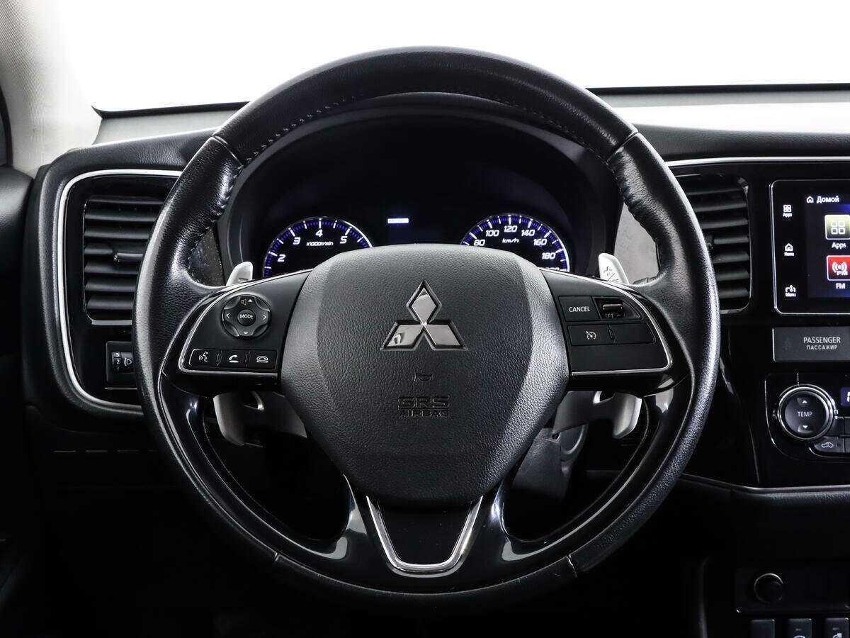 Mitsubishi Outlander с пробегом — 2018 год. Фото: #11