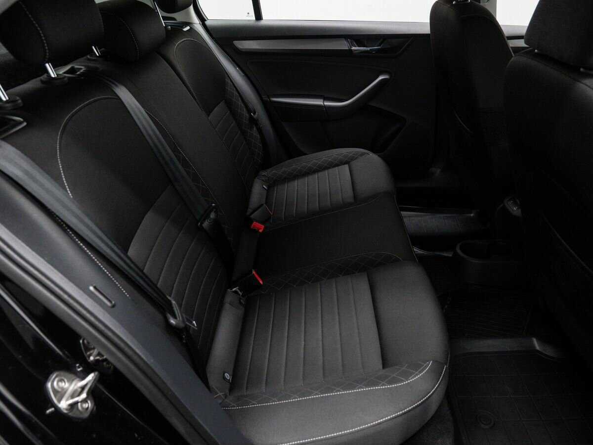 Skoda Rapid с пробегом — 2018 год. Фото: #7