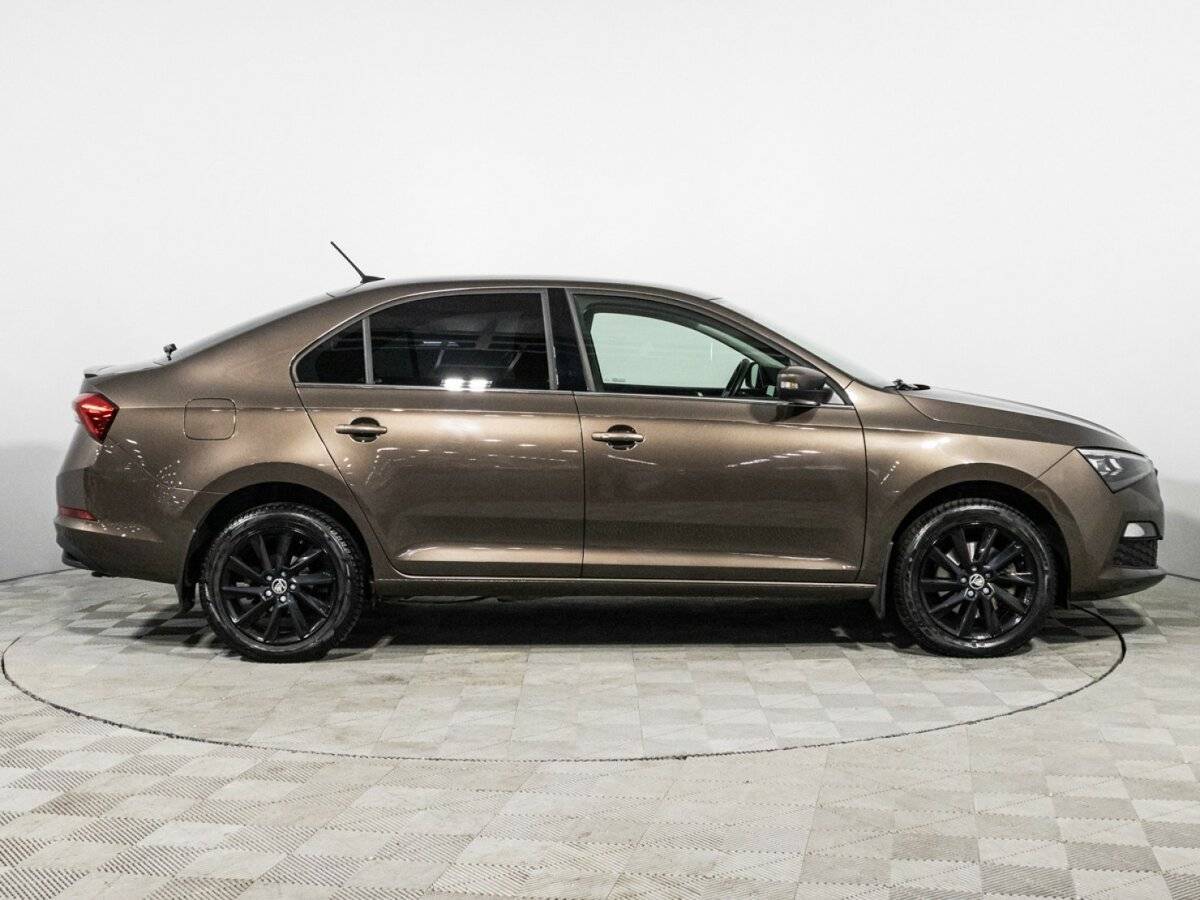 Skoda Rapid с пробегом — 2022 год. Фото: #3